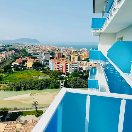 Cielo & Mare 16 A Con Terrazza Vista Mare E Conero 아파트 포르토레카나티